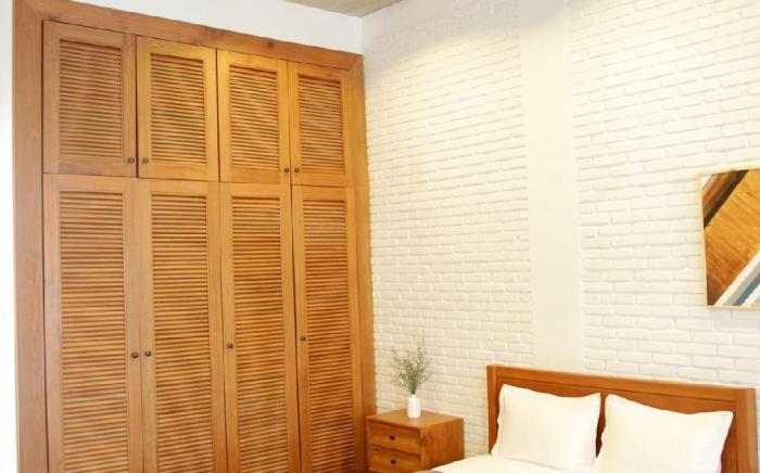 Spacious Double Room for Four