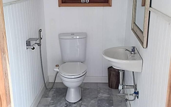 Nice pool villa by the beach