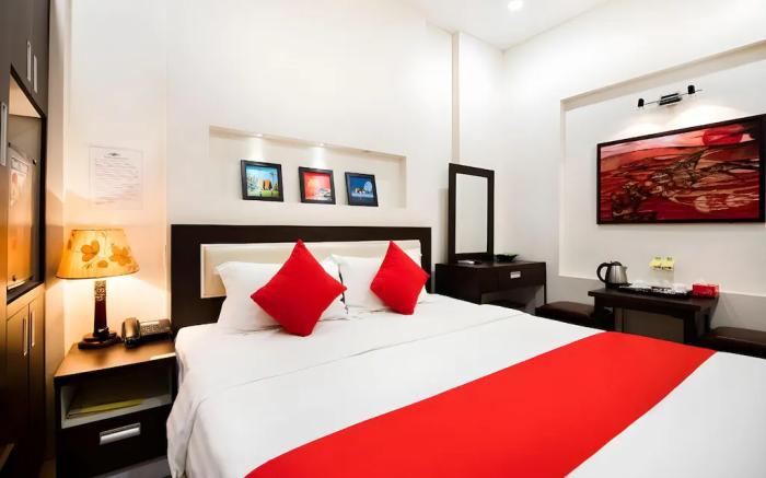 Bay Luxury Chariot Hotel
