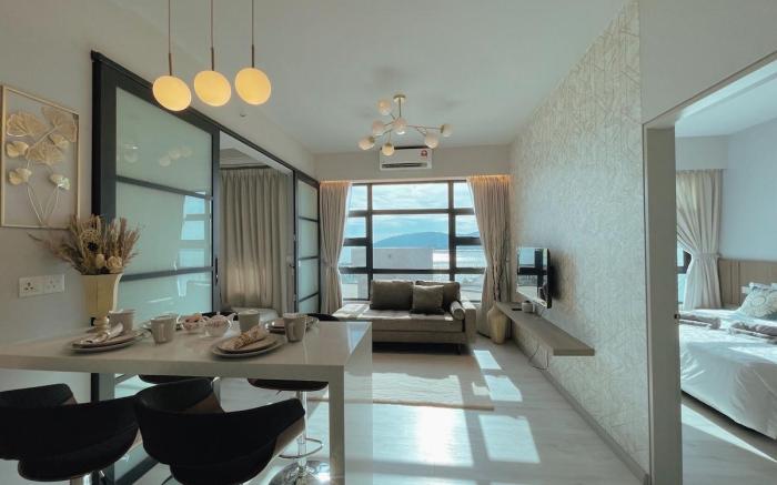 Seaview 2BR Apartment @Jesselton Quay T20908