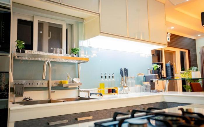 Three-Bedroom Mansion Near New Clark Green City