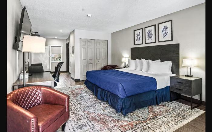 Baymont by Wyndham Ocala Suites