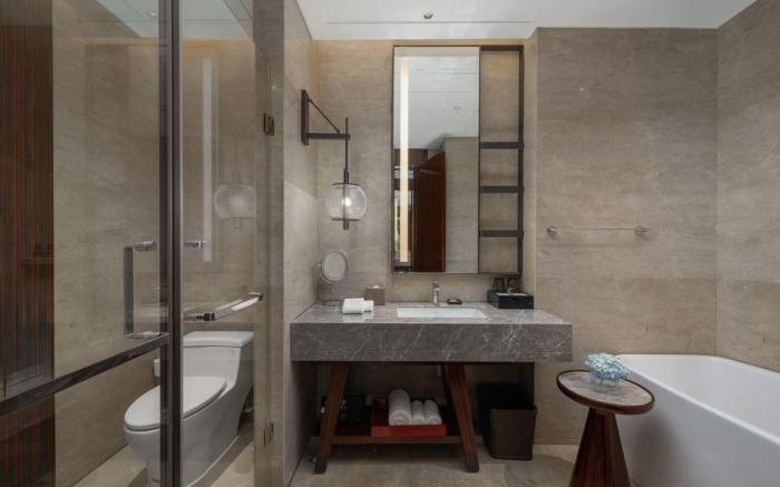 Century Huatian Hotel