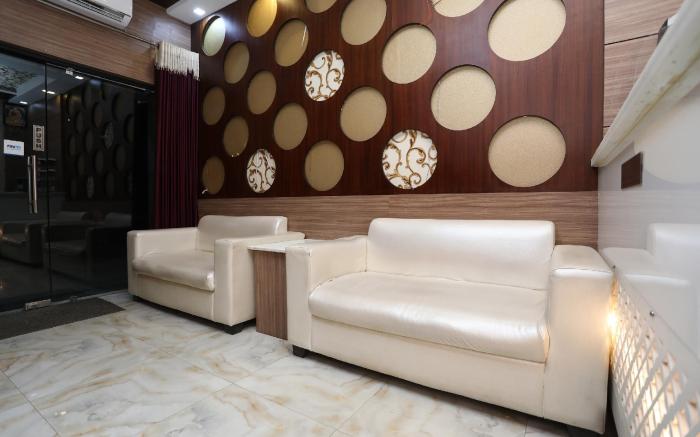 Hotel O Us Residency