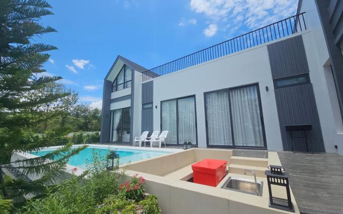 I-DIN Pool villa khaoyai