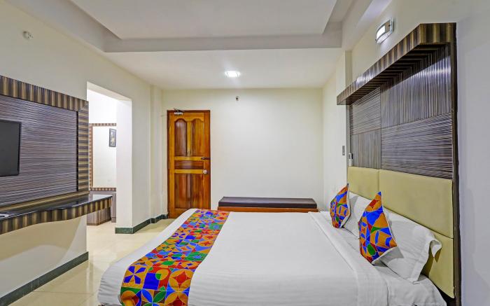FabHotel Yagna Residency