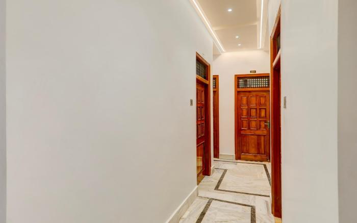 Super Townhouse Vishwanath Temple Varanasi