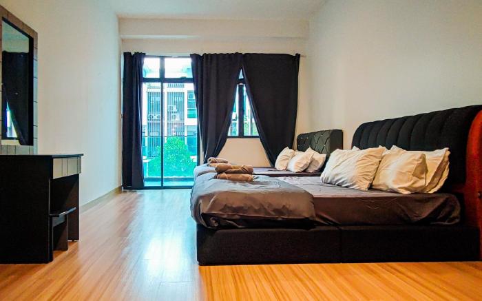 Private Pool Villa at Puchong by HCK