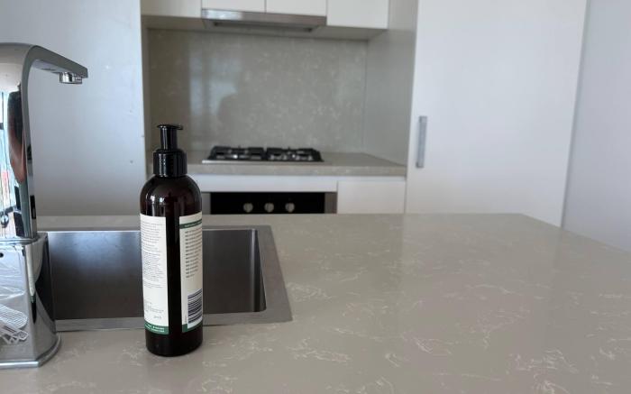 Luxury Apartments  w Rooftop Pool CBD