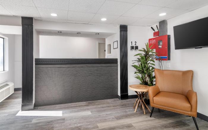 Baldwin Inn & Suites, SureStay Collection by Best Western