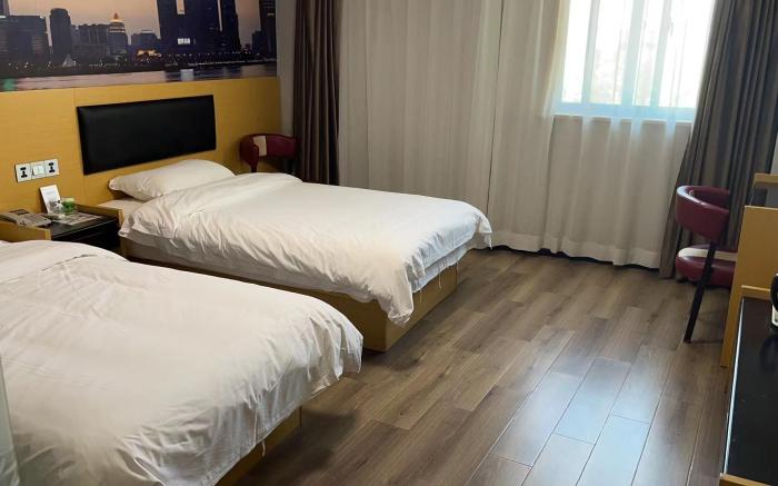 Elong ME Hotel Nanjing Jiangning Hohai University Subway Station