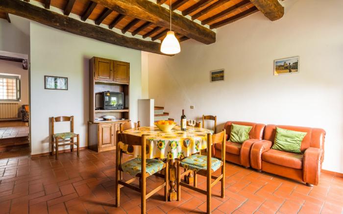 Farmhouse in Bucine with pool