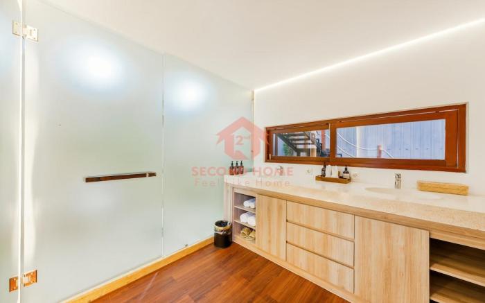 Luxury Tanah Lot Villa w/ Private Pool