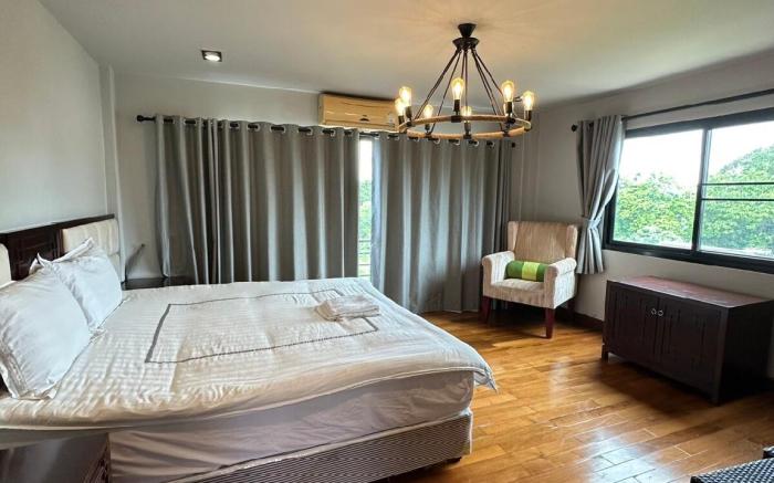 Nakara Phuket Town Fully Furnished Apartment 4A