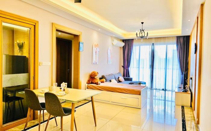 R&F Princess Cove Sunshine Home (City View)