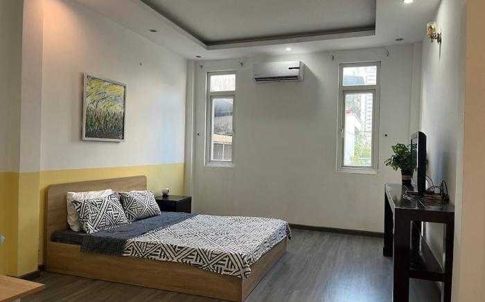 FullHouse-6BedRoom-Max16People-1km BuiVien-Central