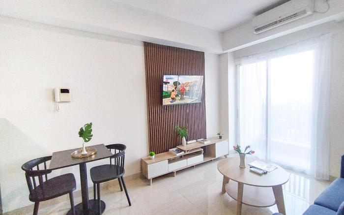 Simple 1BR Grand Sungkono Lagoon Apt By Travelio
