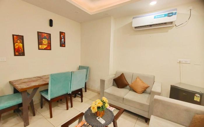 Friendly Stays - Best Balcony High Rise Apartment