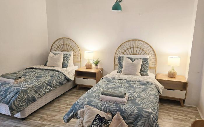 Spacious City Pad with Pool and Spa