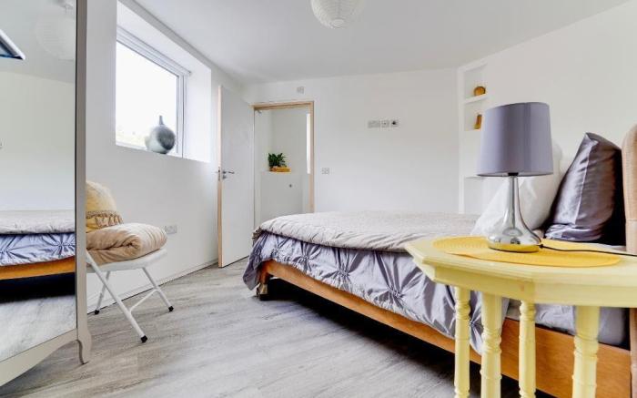 #41 Fantasia - GooseView Private en-suite king bed