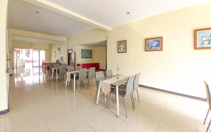 Hotel Palem Sari Syariah Batu RedPartner