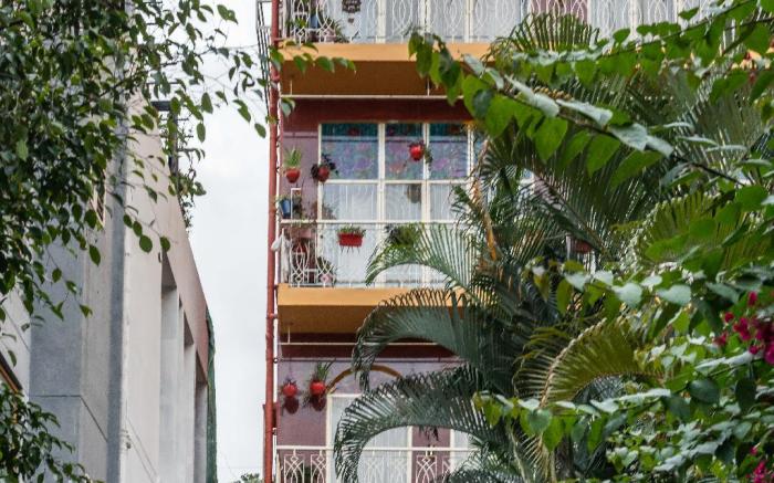 CASA ALBELA - designer luxe 1BHK suite, Central Bangalore