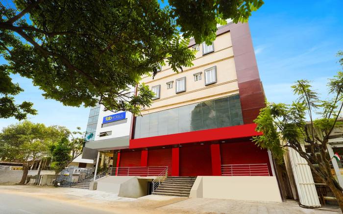 FabHotel Golden Stay