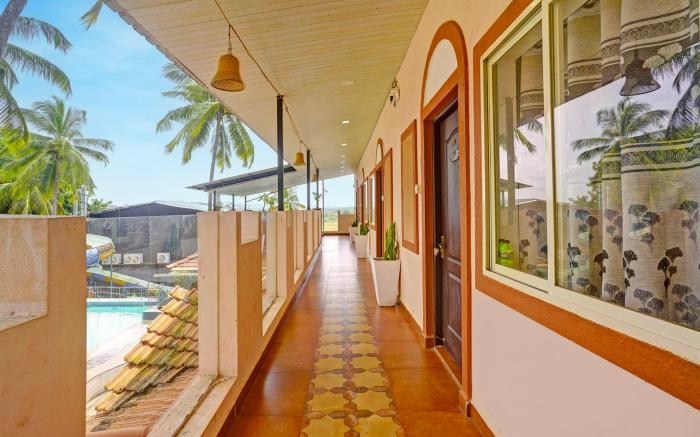 FabHotel Baga Village Home