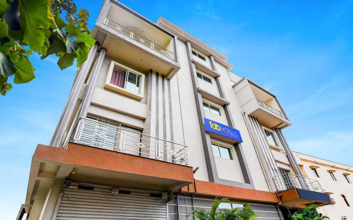 FabHotel Urban Classy