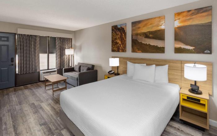 Days Inn by Wyndham Branson Ozarks