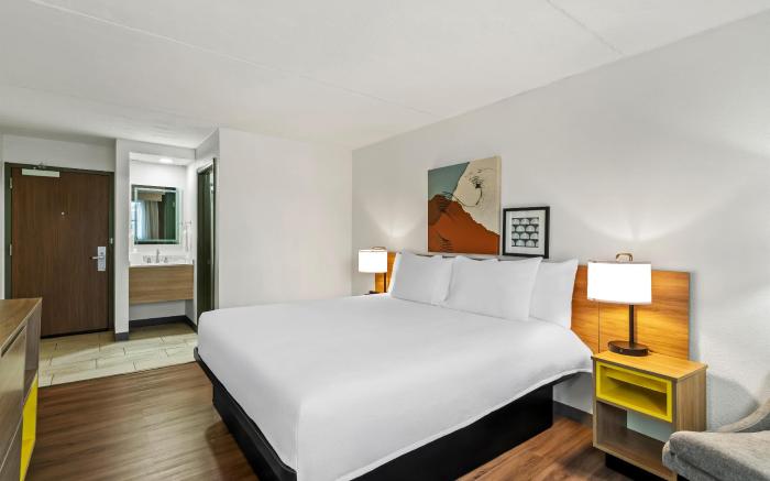 Spark by Hilton Portland Airport Maine Mall