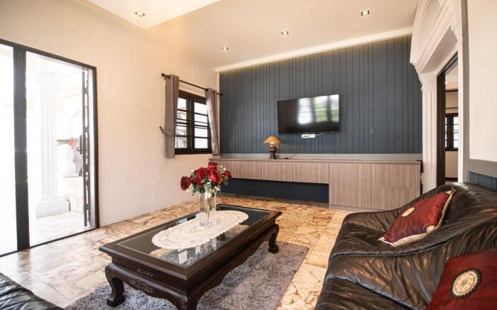 42Garden Family Villa –Spacious Stay Near Airport