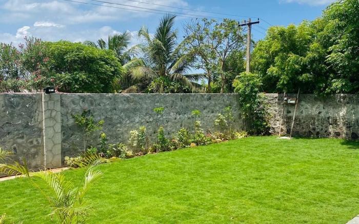 Villa white ecr beach house