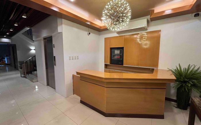 LuxeLite Suites Pasay