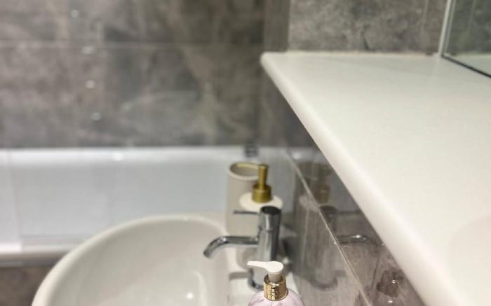 The Blue Room Apartment - AO - MCR City  - Parking