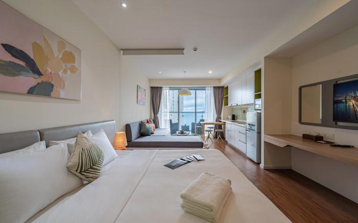 Nha Trang Beach Central Stunning view SUITE_Pool