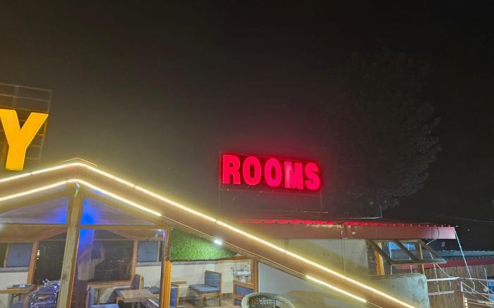 Green Valley Waknaghat by Vairagya Hospitality