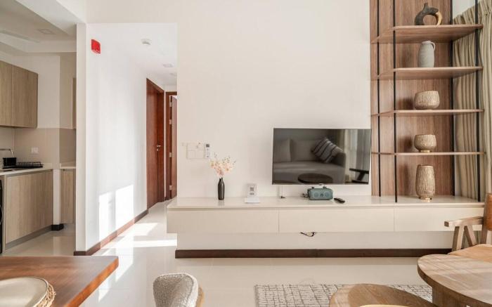 Luxury 2 Bed at Trizen by Resident Villas