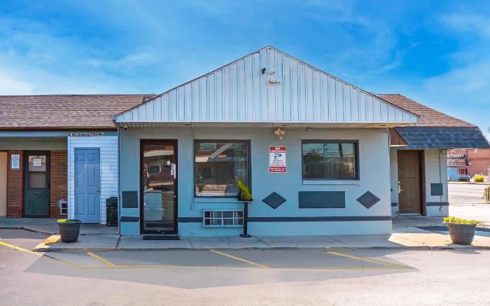 Hotel O Miami Inn & Suites Chicago Midway Airport