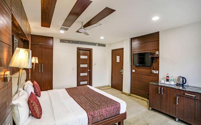 Hotel Downtown, East of Kailash