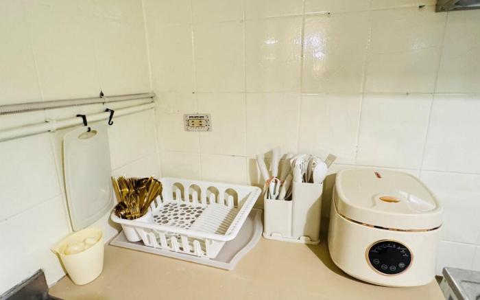 B房[奶油在奶茶裡]奶油風極簡侘寂風全新裝潢1人房信義區南港區旁昆陽站4分鐘月租歡迎可愛風格廣受好評