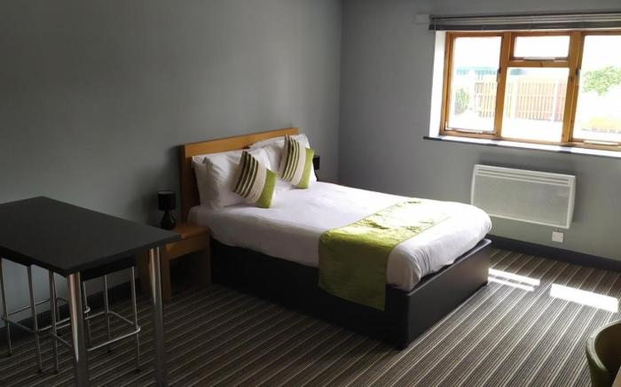 Happy Guests Lodge