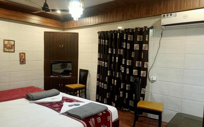 Hotel Geetanjali St Bus Stand Panvel