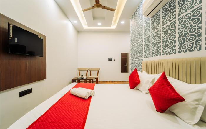 The Sky Touch Hotel & Restaurant