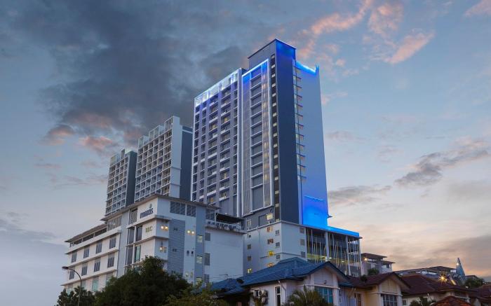 Wyndham Garden i-City  