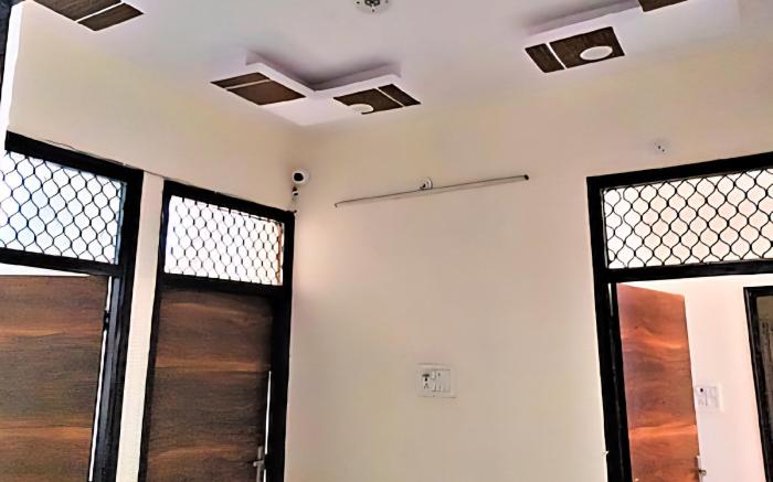 Comfort Inn Hotel Near Patparganj Rd