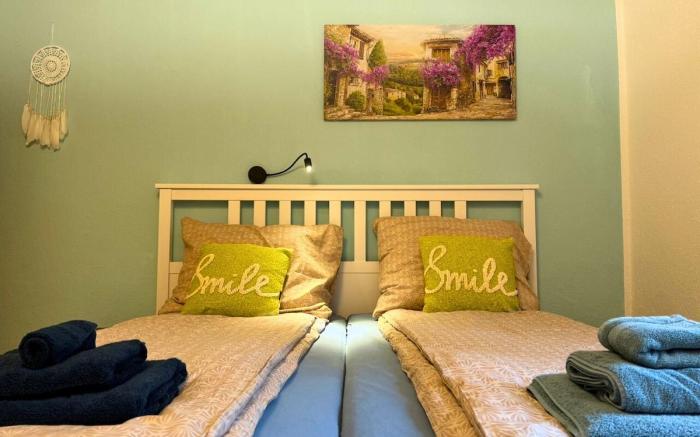 Apartment right on the river | Balcony-pure nature