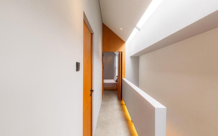 Damita E-2 by Dua Stay