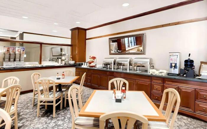 MainStay Suites Lansing West