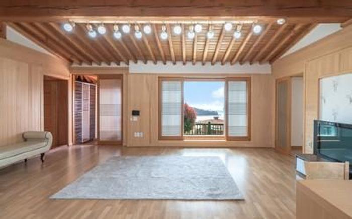 Sunset Hanok Poolvilla Pension and Resort